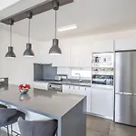 Ferienvilla Olivine Pearl Mit Meerblick By Interhome Feriehus