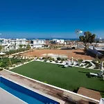 Ferienvilla Olivine Pearl Mit Meerblick By Interhome