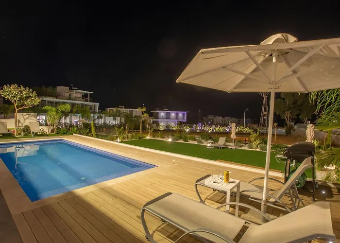 Ferienvilla Olivine Pearl Mit Meerblick By Interhome